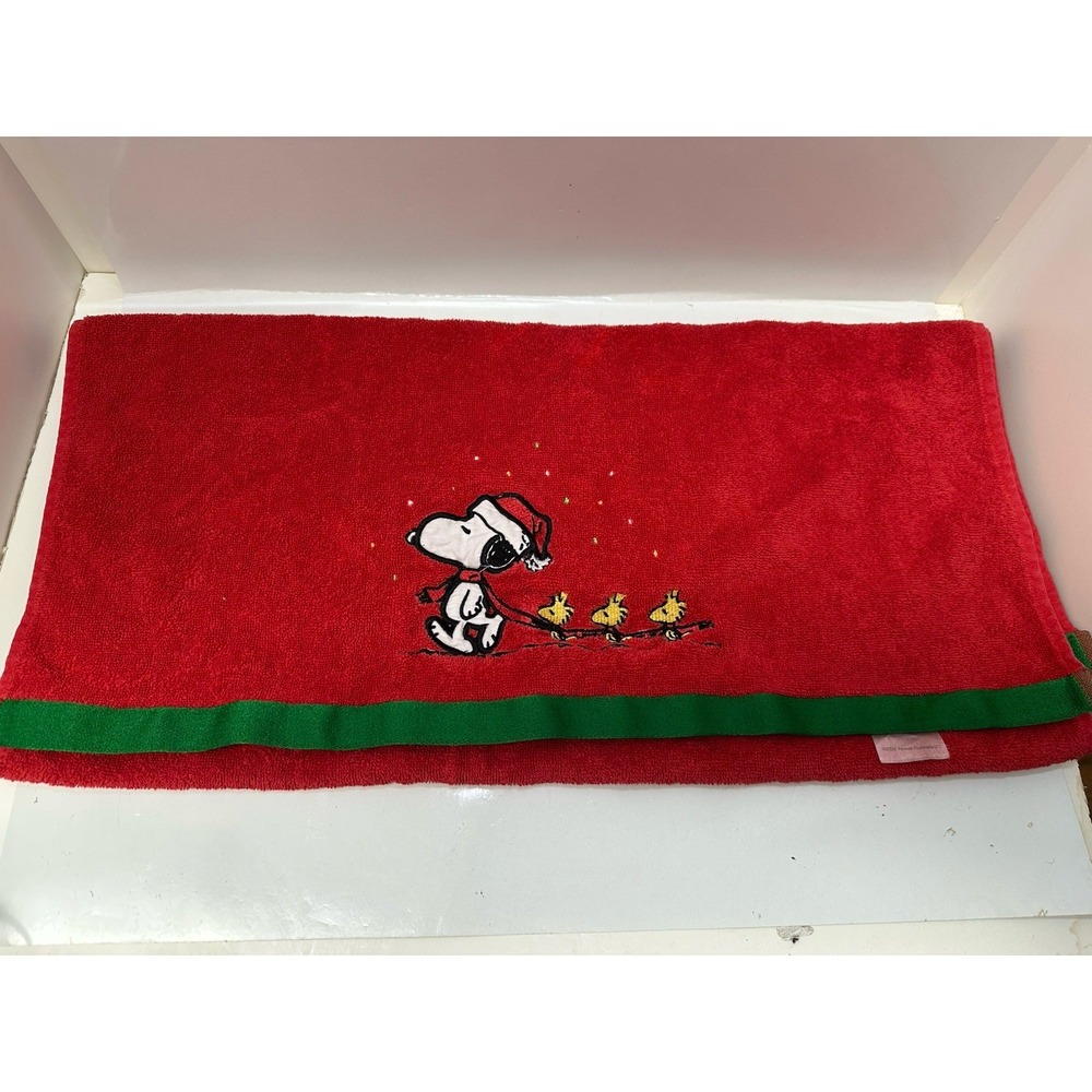 Snoopy And Woodstock Walking Christmas Bath‎ Towel Red 2020 43"x21"